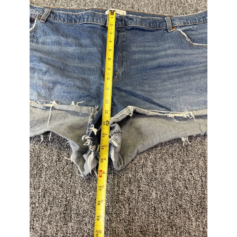 Abercrombie & Fitch The Dad Shorts Womens 24/37 Blue Denim Whiskering Raw Hem